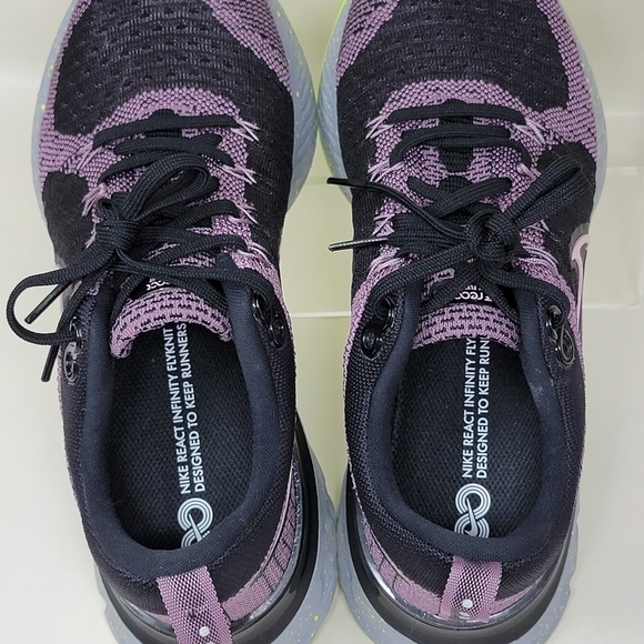Nike React Infinity Run Flyknit 2 Violet Running Women Size Multi CT2423-500 New - Picture 8 of 10